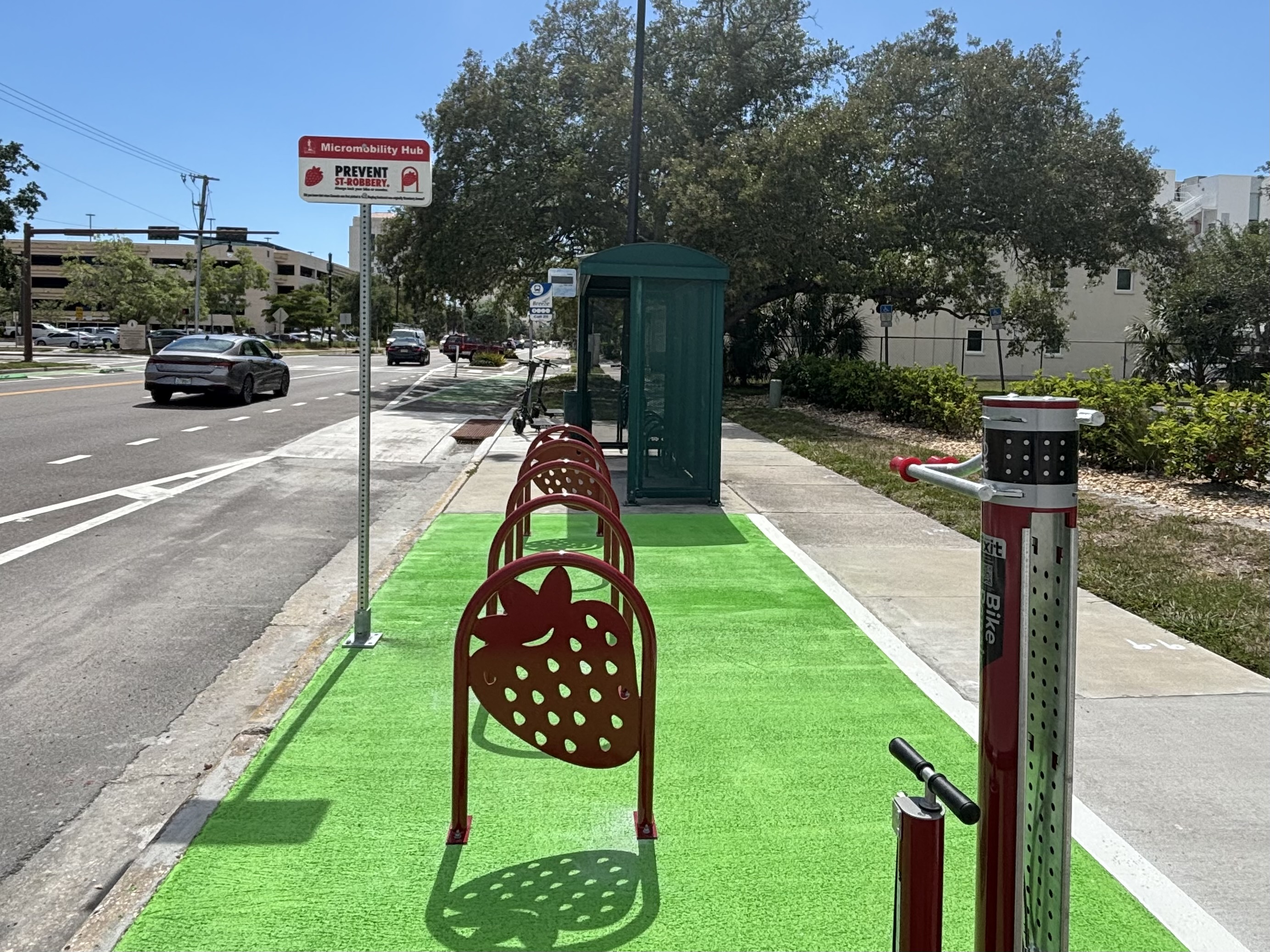 New cycling amenities at the Ringling Boulevard and S. School Avenue micromobility hub