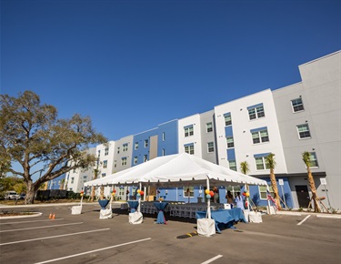 Tamiami_Building.jpg