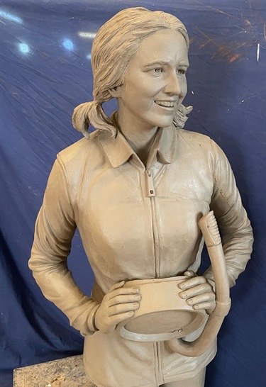Dr.-Eugenie-Clark-Final-Clay-Model-Gillie-and-Marc-09.jpg